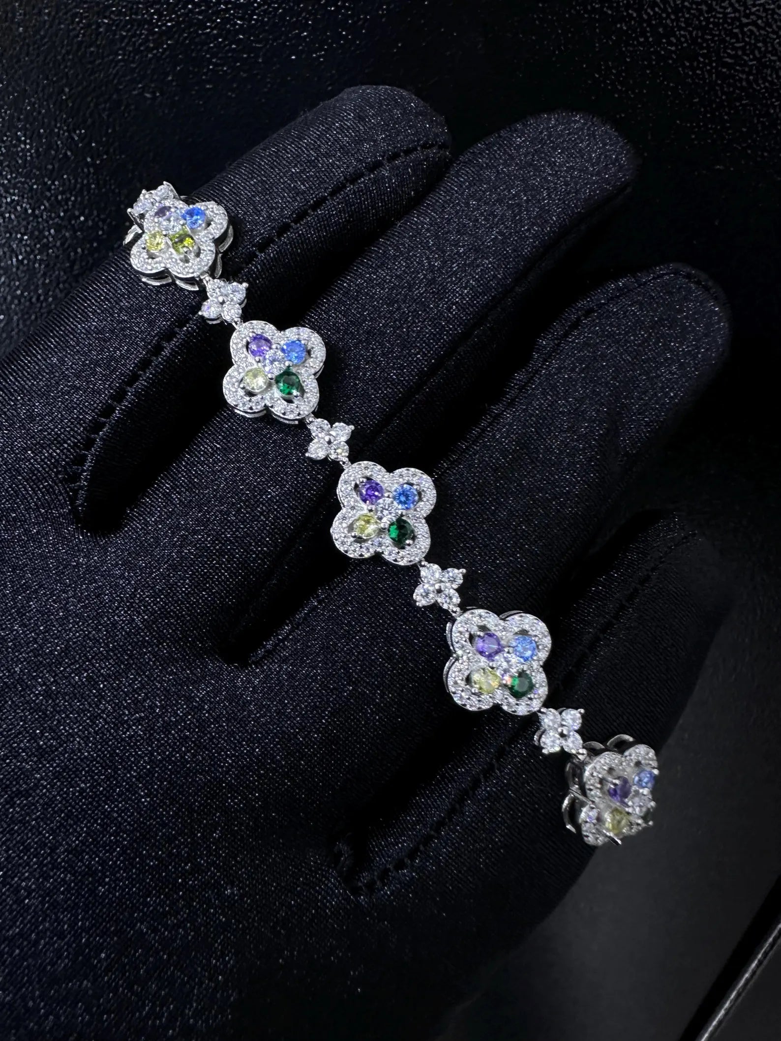 VVS Clover Tennis Moissanite Bracelet Multi-Color in 925 Sterling Silver