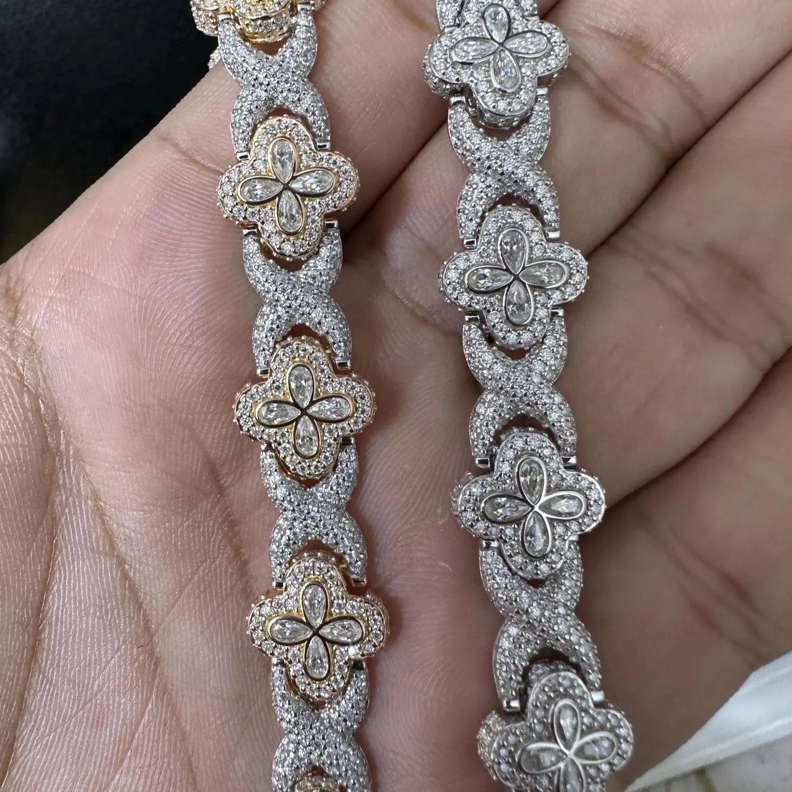 10mm VVS Clover Infinity Moissanite Bracelet in 925 Sterling Silver