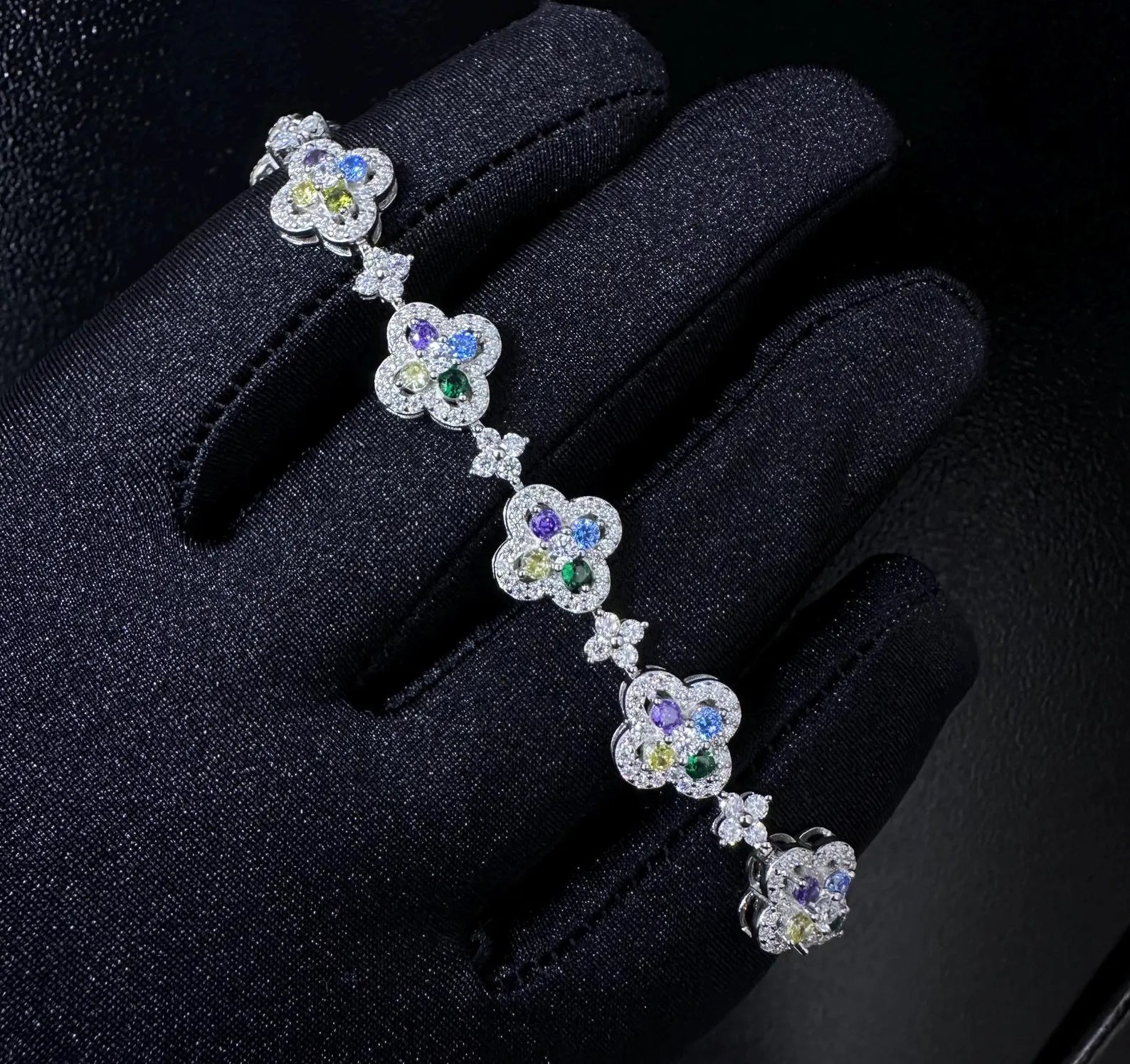 VVS Clover Tennis Moissanite Bracelet Multi-Color in 925 Sterling Silver