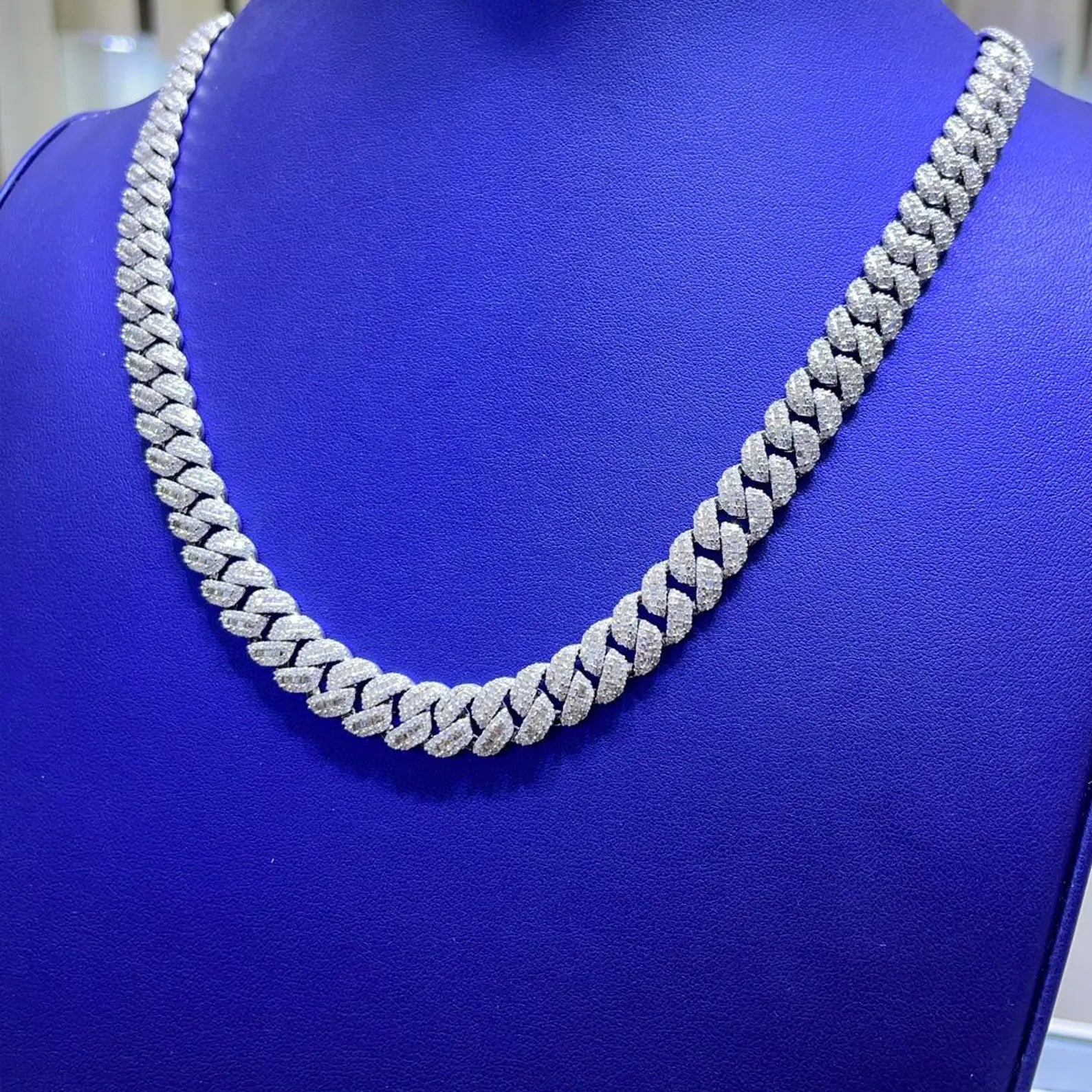 10mm Moissanite Cuban Link Chain [19.94ctw] in 925 Sterling Silver