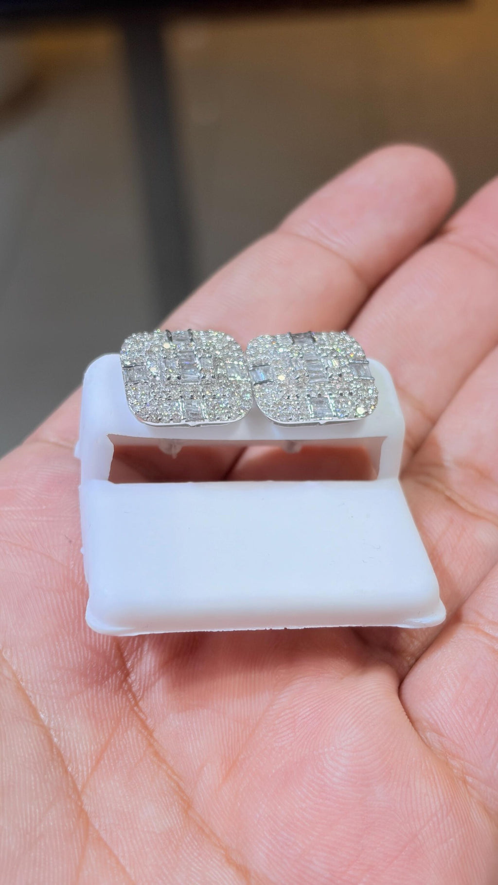 10K White Gold Diamond 2.00 CTW Earring