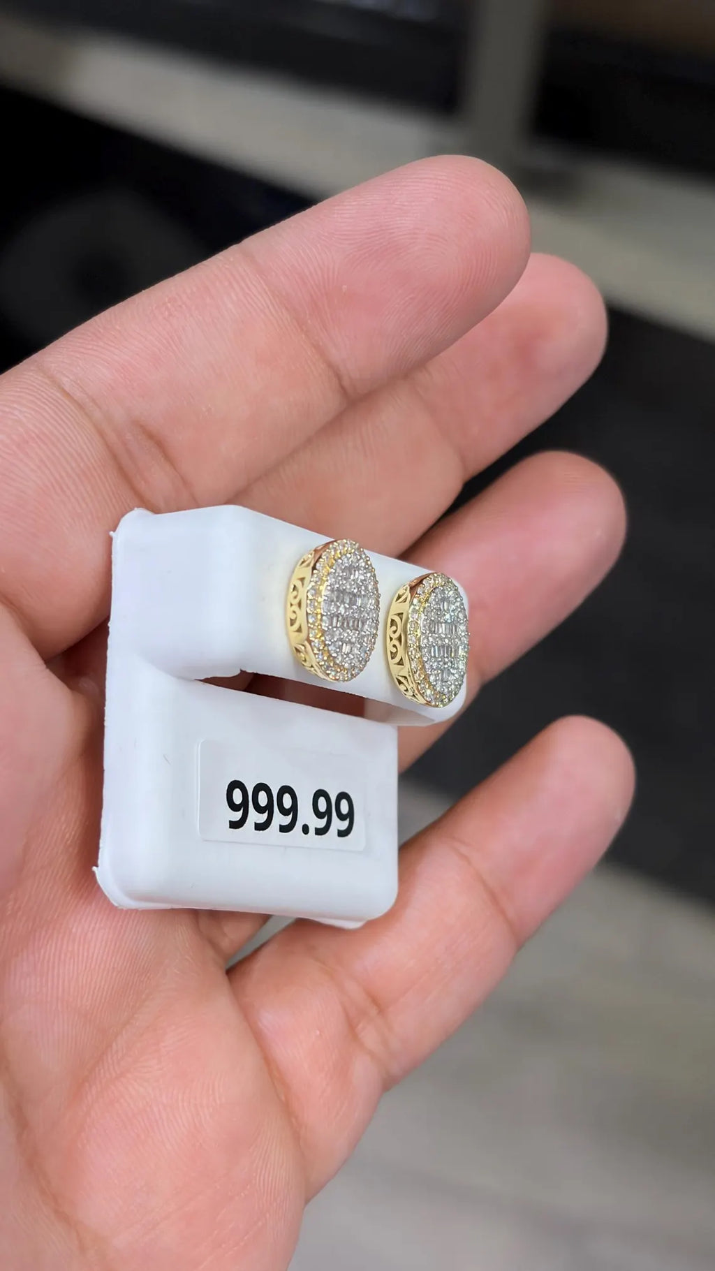 10K Gold Two Tone Diamond 1.00 CTW Oval Earring