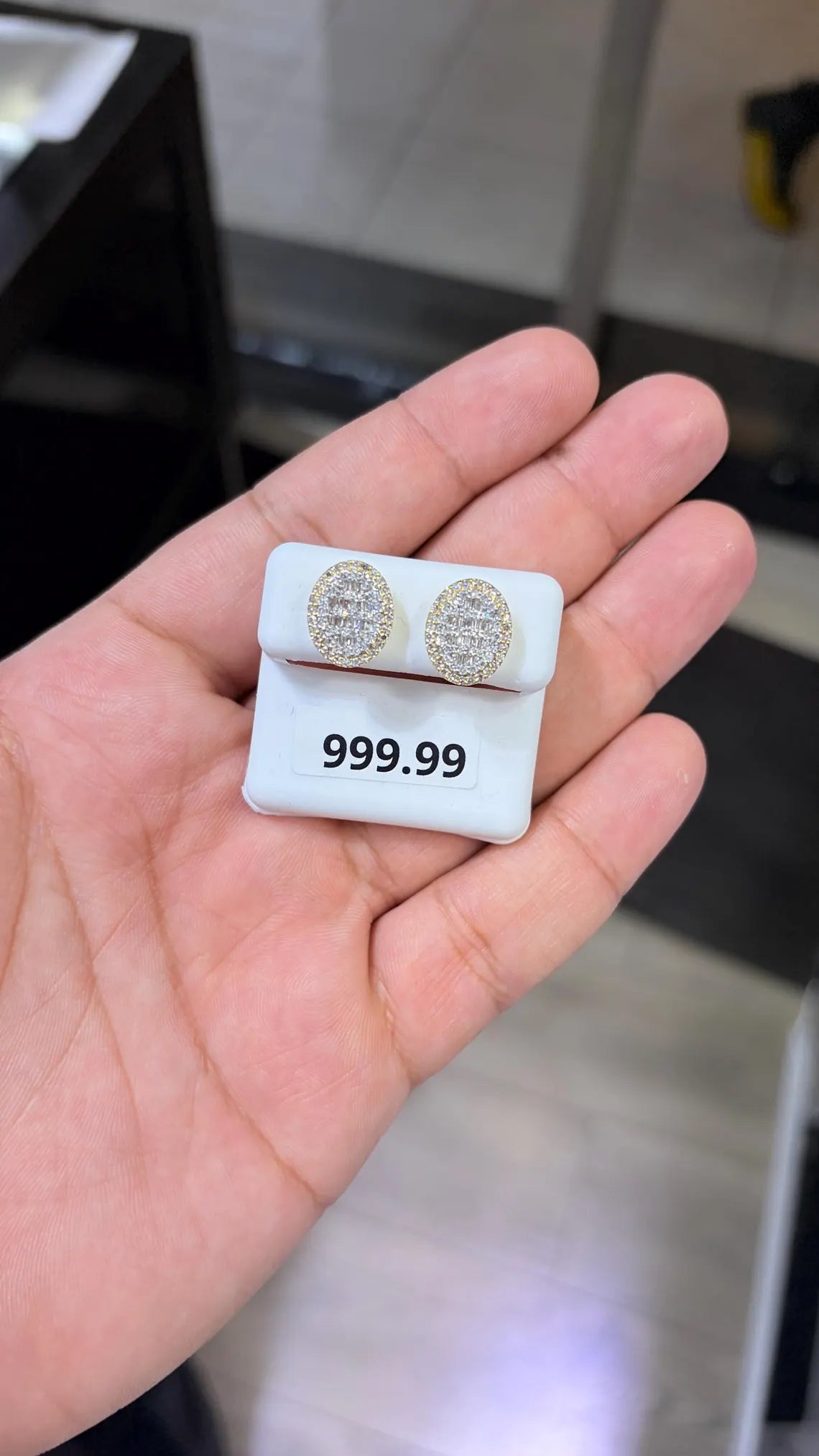 10K Gold Two Tone Diamond 1.00 CTW Oval Earring