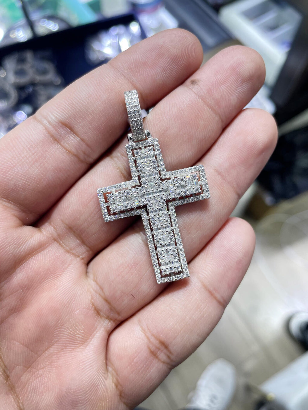 Cross Pendant VVS1 Moissanite [2.68 CTW] 925 Sterling Silver