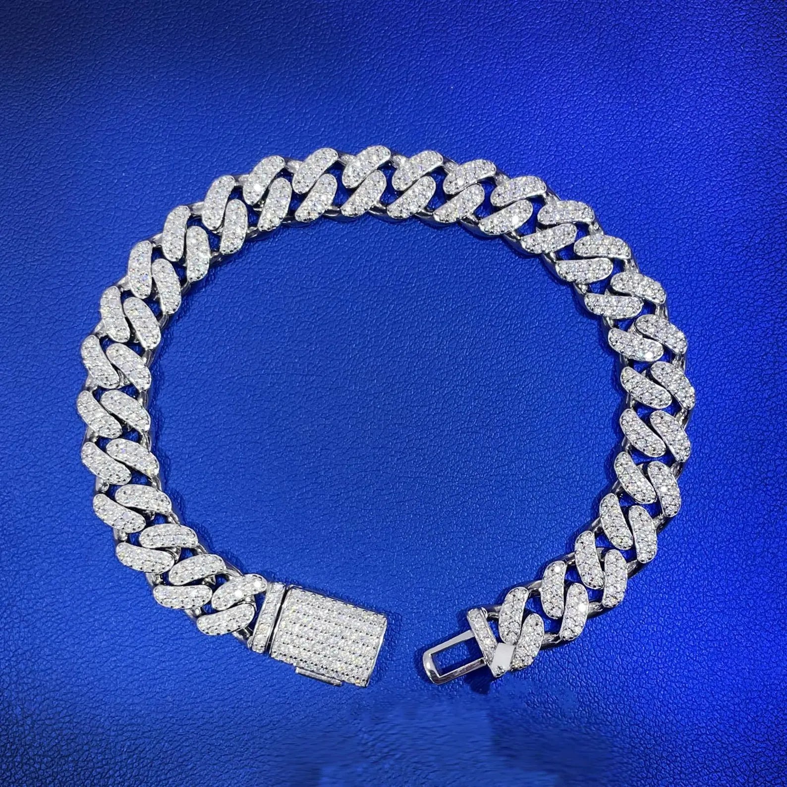 Round Cuban Link Bracelet [4.34 CTW] Moissanites in 925 Sterling Silver