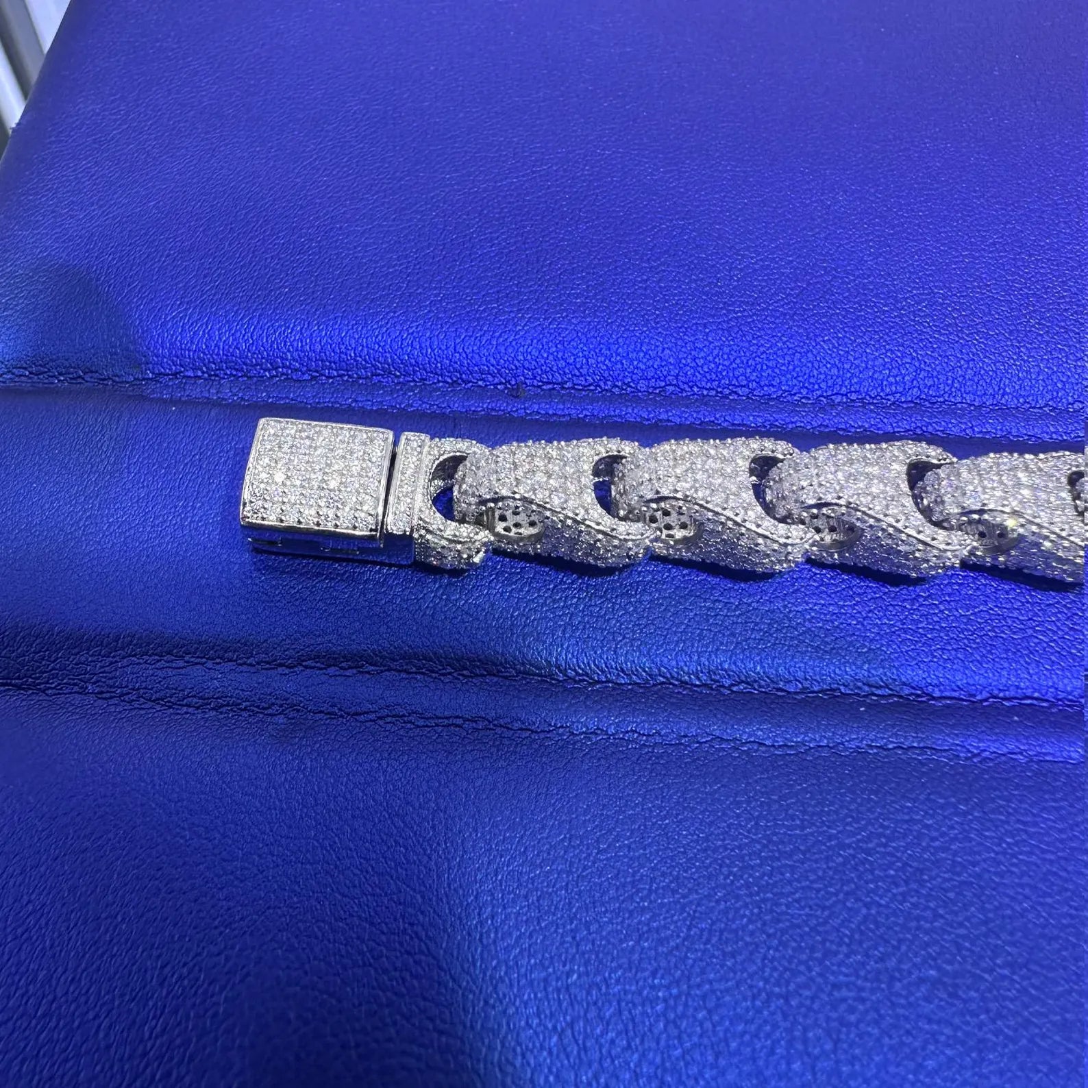 Rolo Iced Out Bracelet [17.21 CTW] Moissanites in 925 Sterling Silver