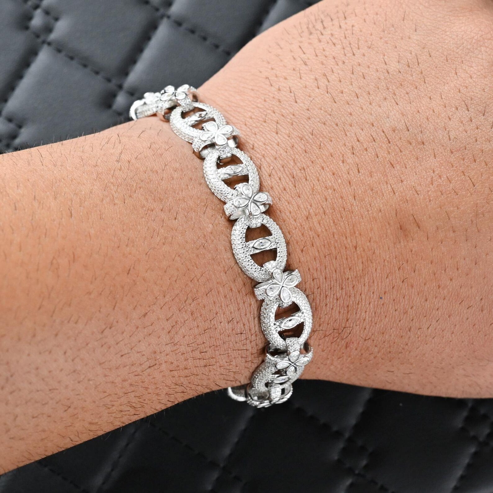 Gucci Link Clover Bracelet [18 CTW] Moissanites in 925 Sterling Silver