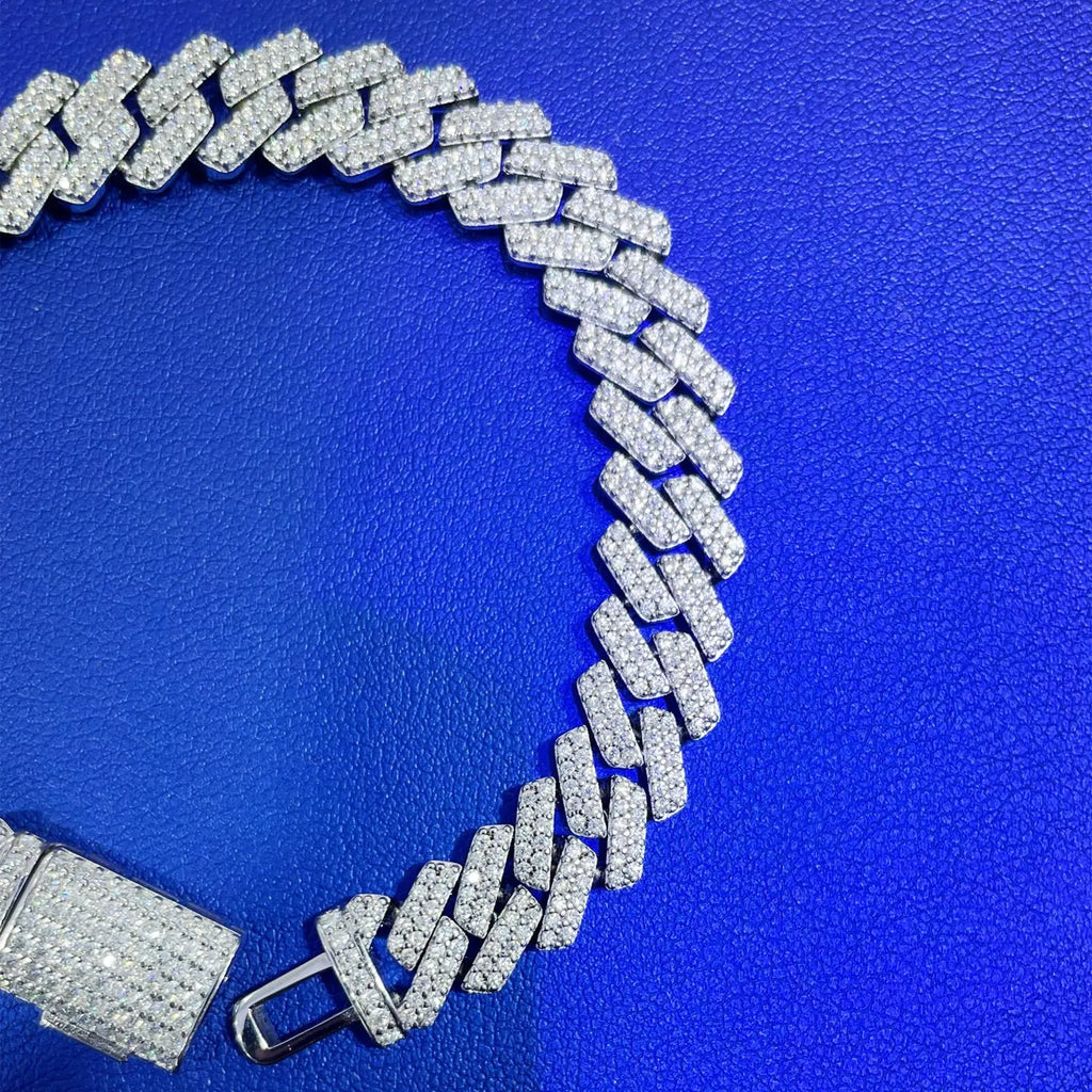Round Cuban Link Bracelet [6.5 CTW] Moissanites in 925 Sterling Silver
