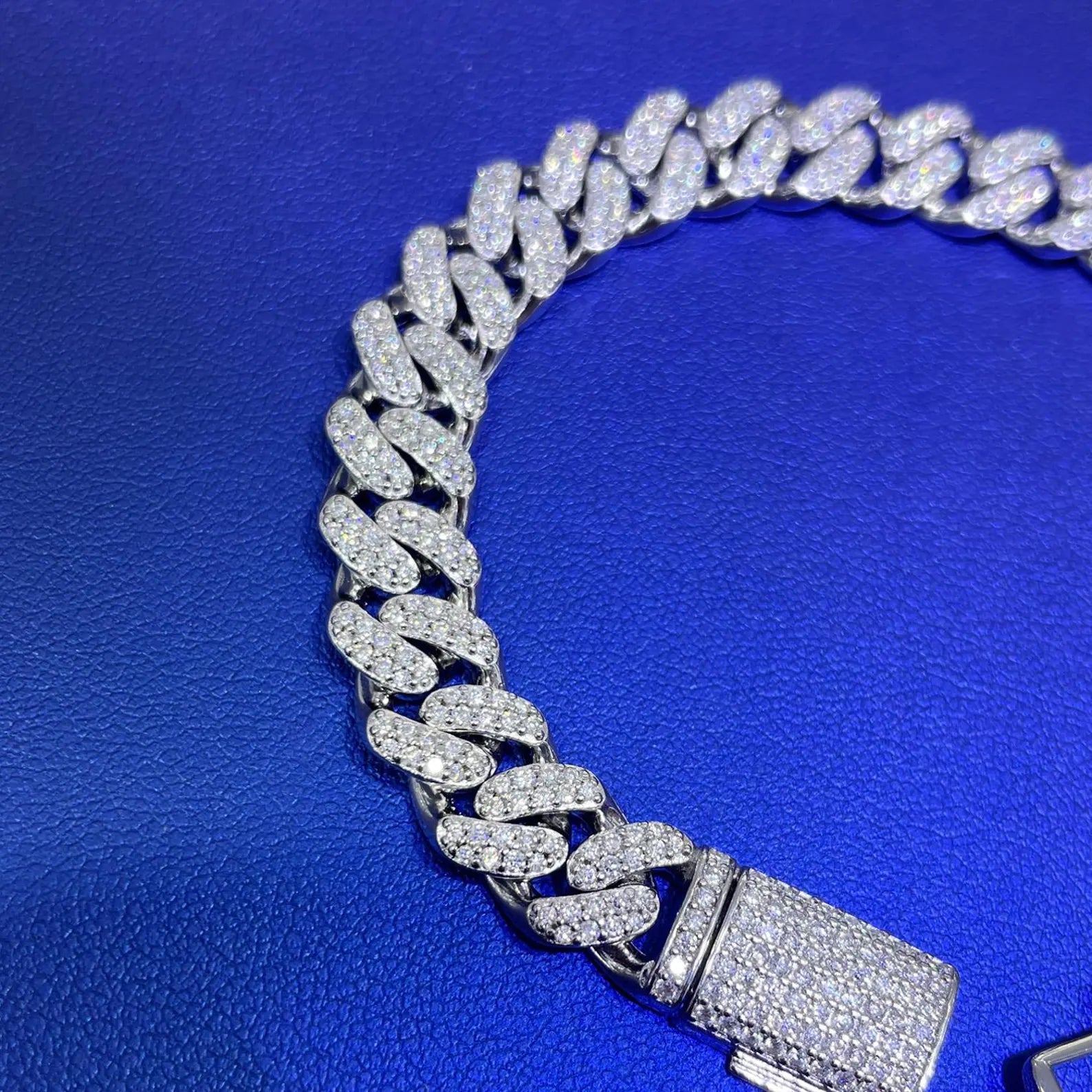 Round Cuban Link Bracelet [4.34 CTW] Moissanites in 925 Sterling Silver
