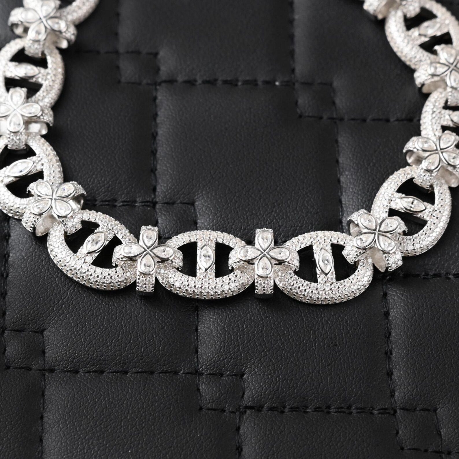 Gucci Link Clover Bracelet [18 CTW] Moissanites in 925 Sterling Silver