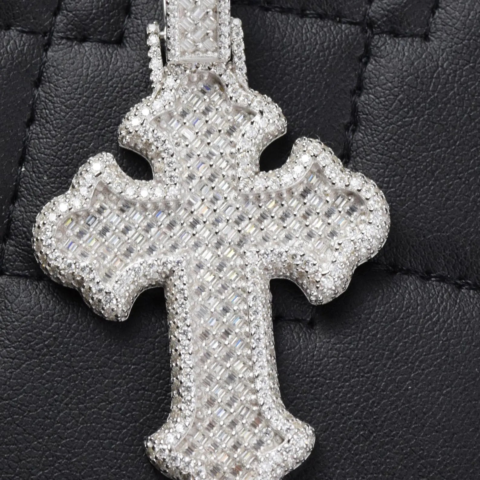 Big Cross Pendant VVS1 Moissanite [4.60 CTW] 925 Sterling Silver
