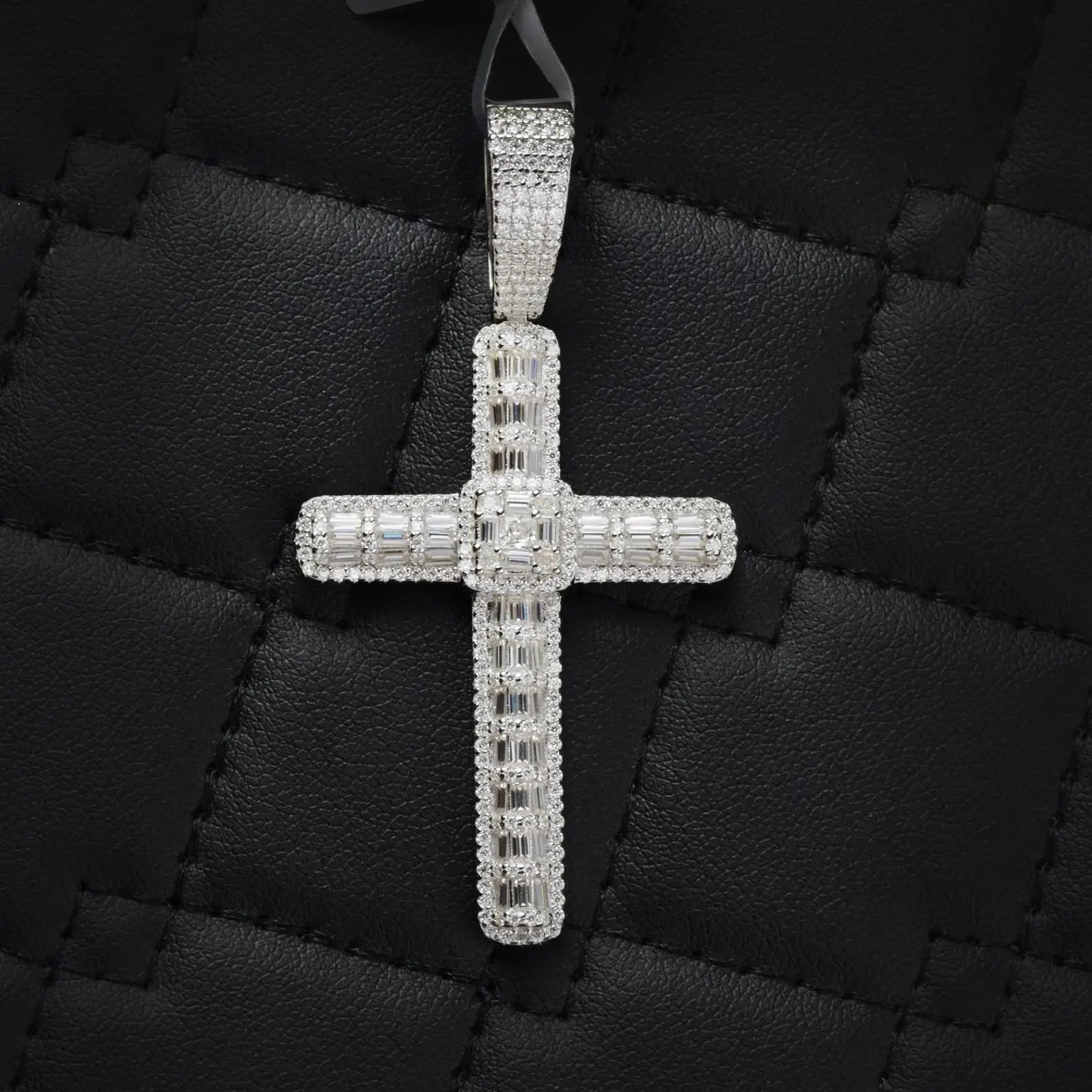 Iced Out Cross Pendant VVS1 Moissanite [3.56 CTW] 925 Sterling Silver