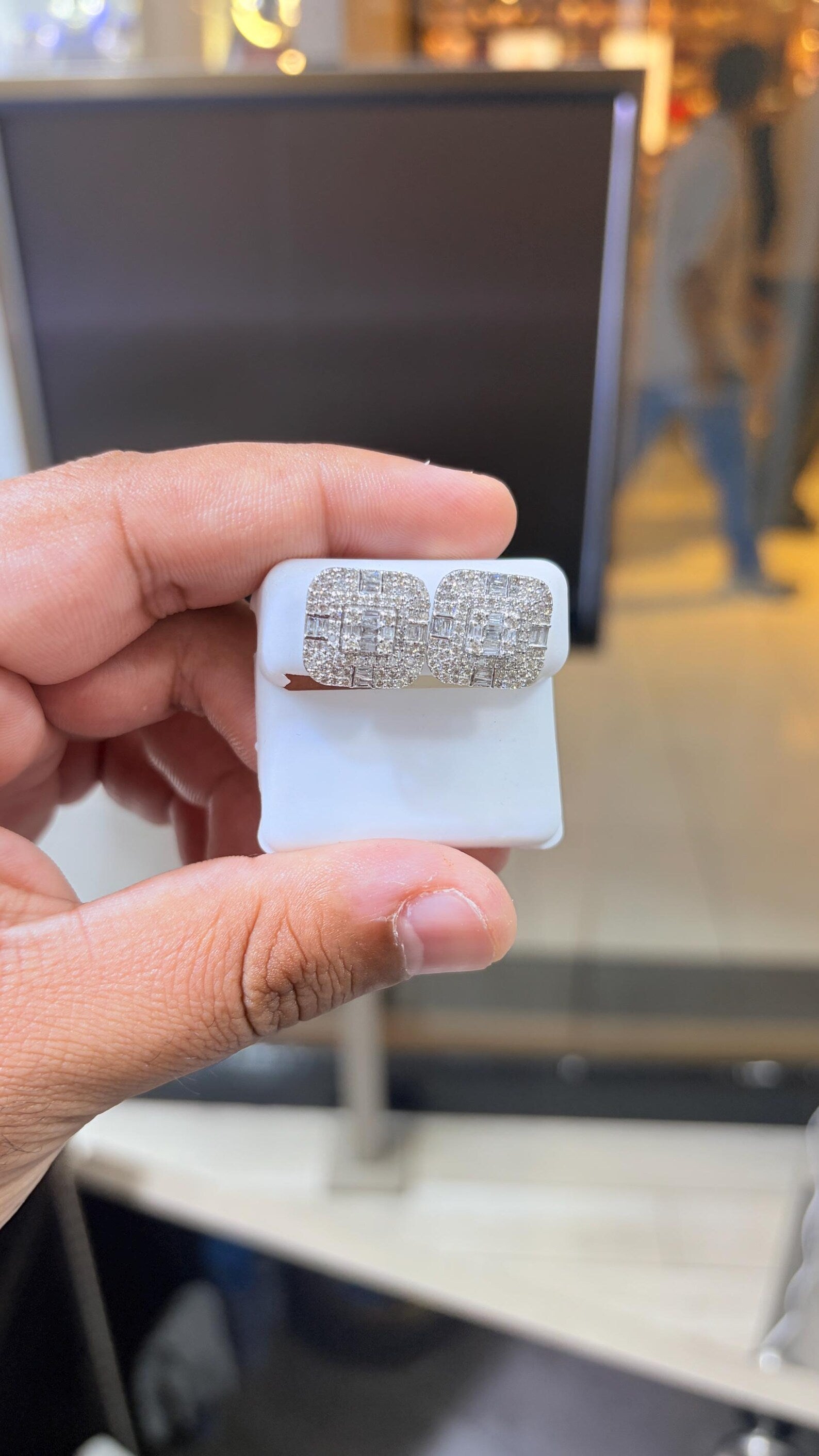 10K White Gold Diamond 2.00 CTW Earring