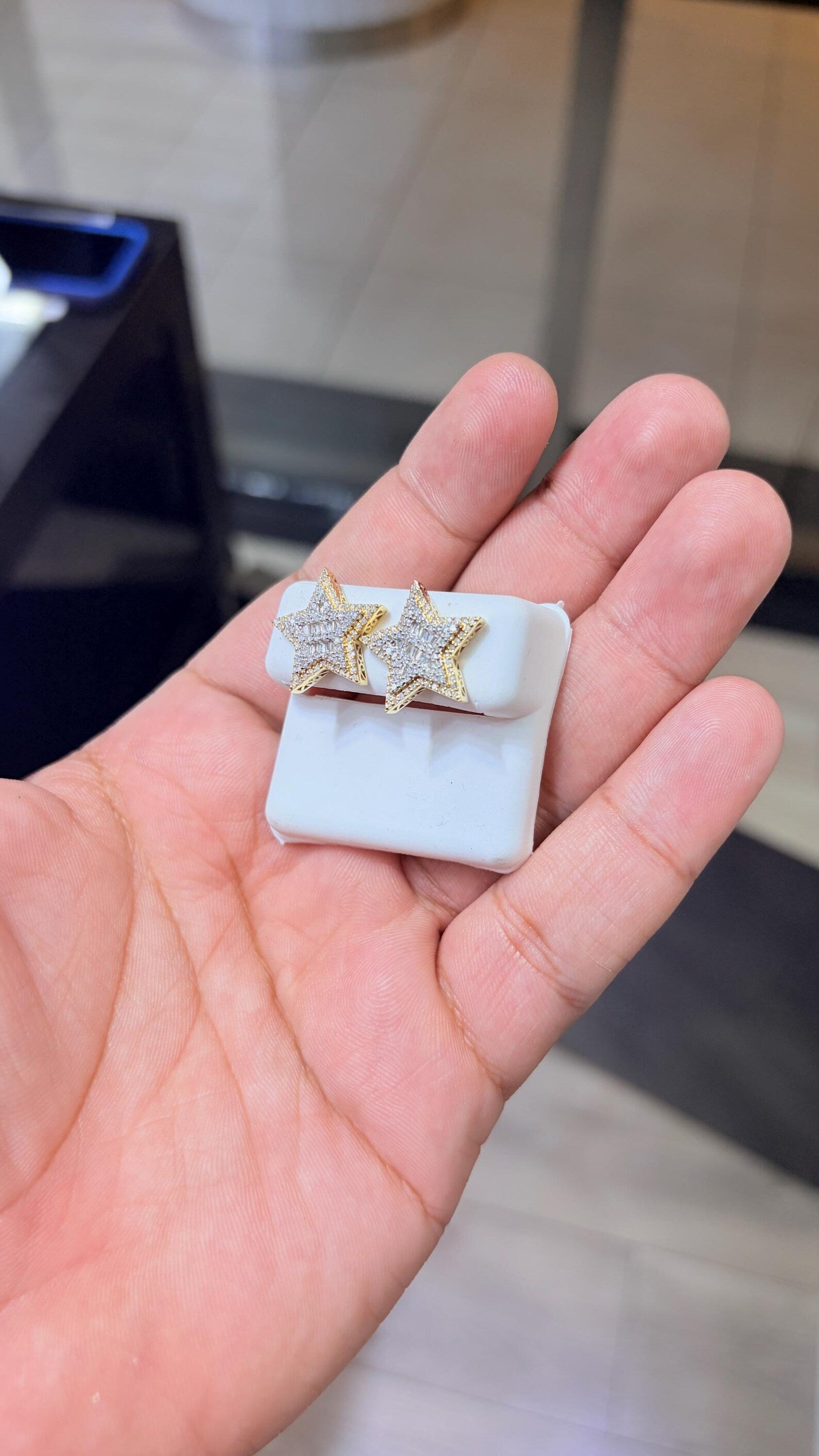 10K Gold Diamond 0.75 CTW Star Shaped Earring