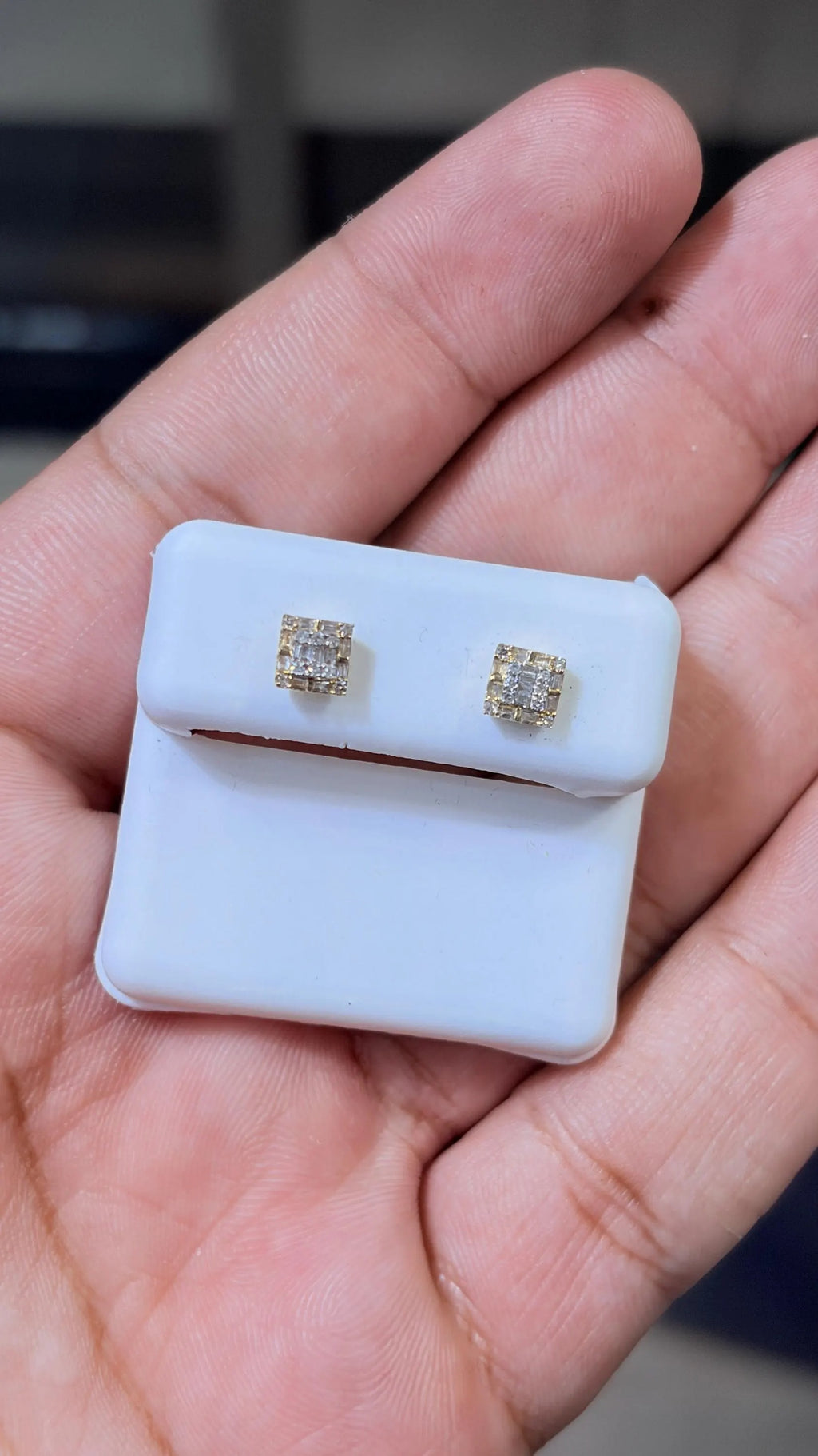 10K Gold Dainty Diamond 0.25 CTW Round Earring