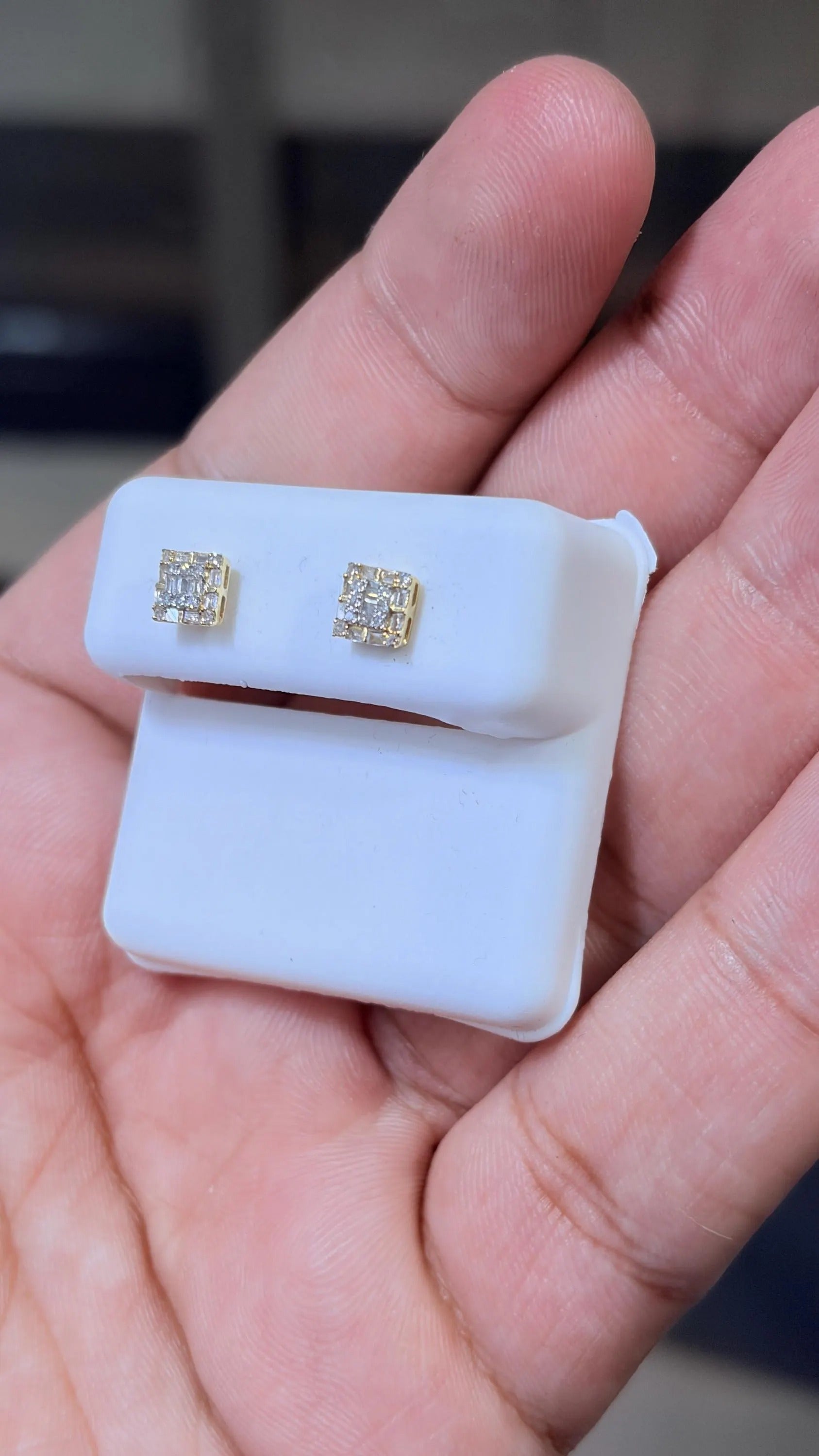 10K Gold Dainty Diamond 0.25 CTW Round Earring