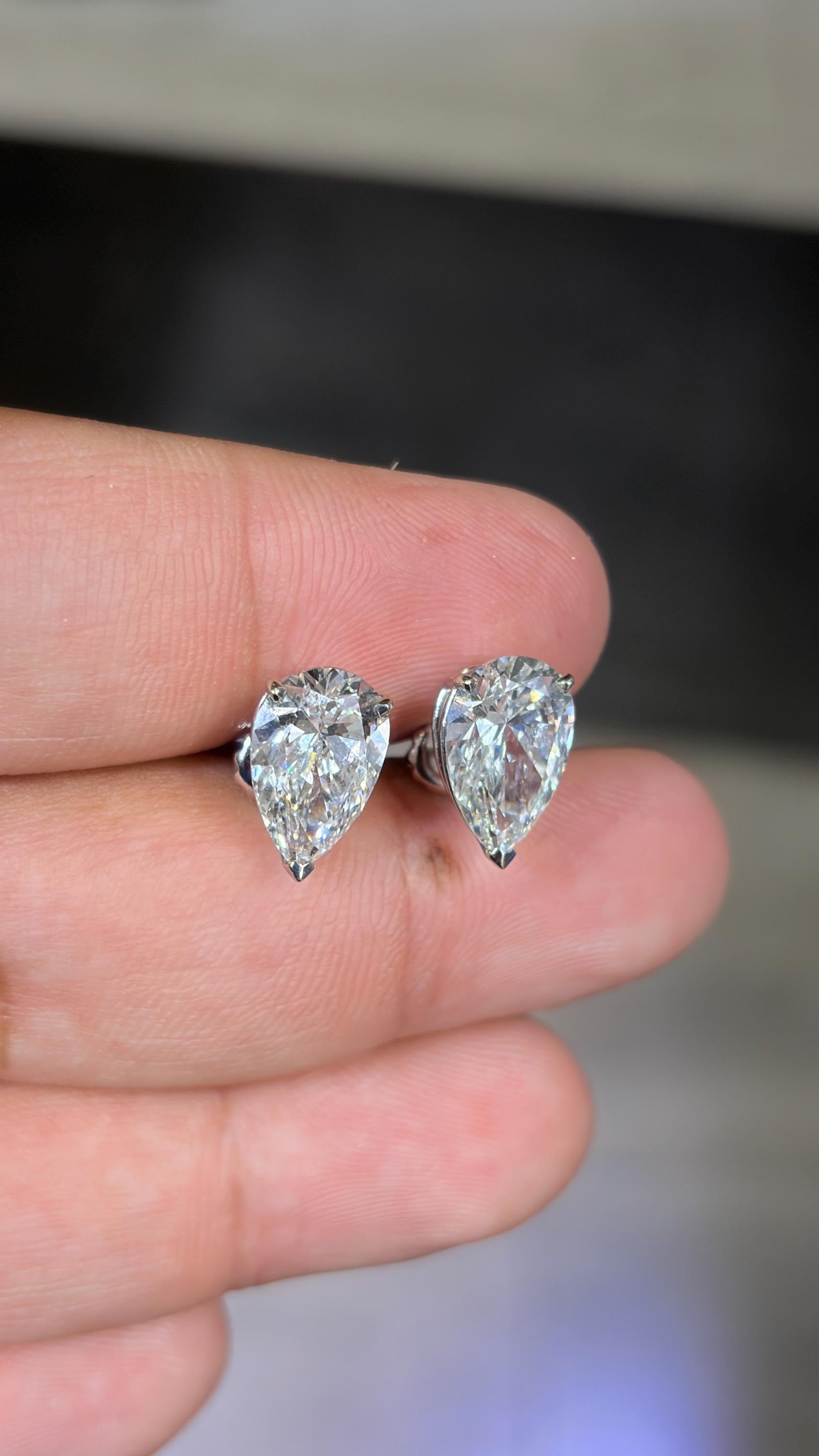 14K Gold IGI Certified Lab Grown Pear Cut Earrings