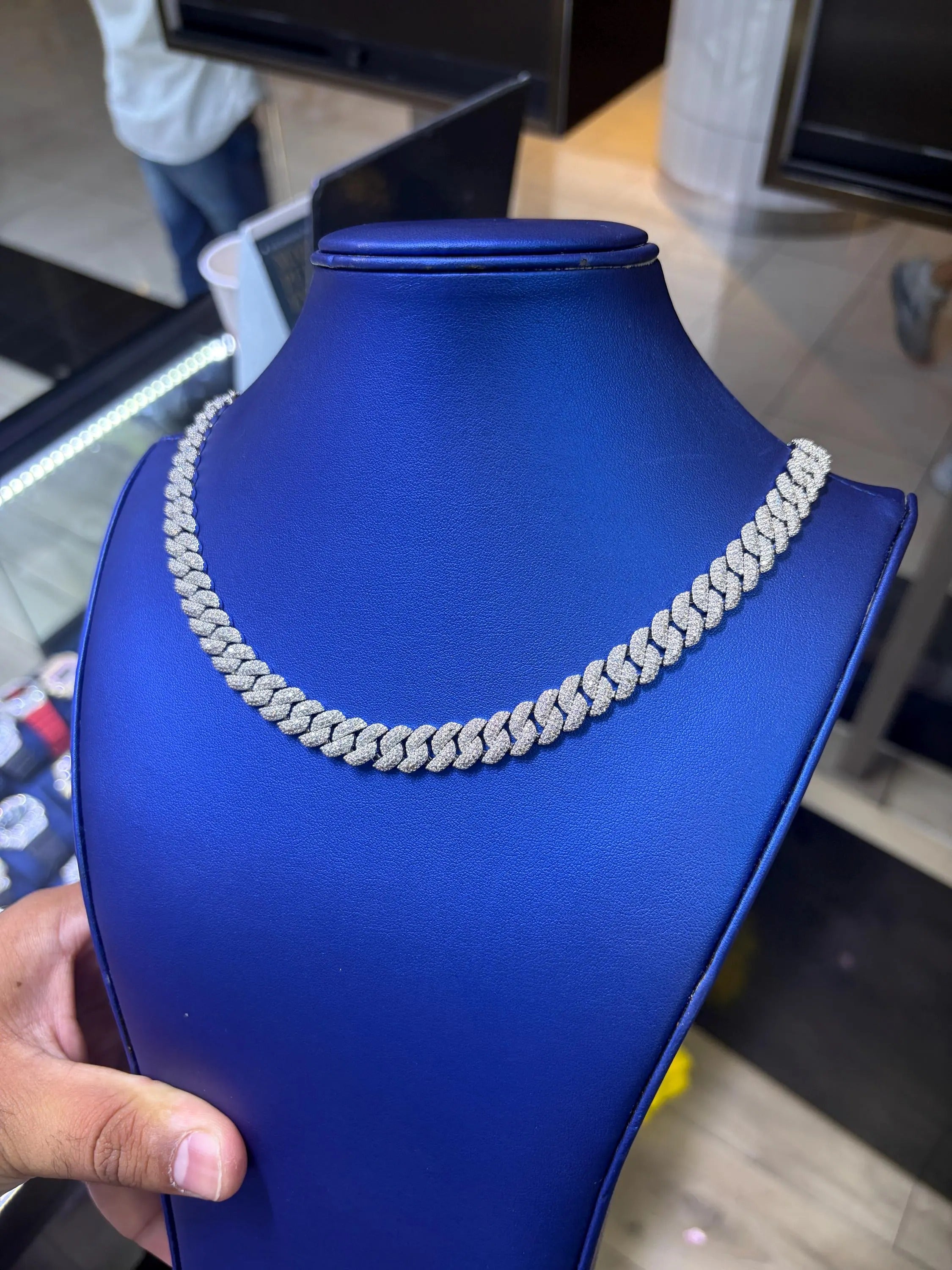 Miami Cuban Link Moissanite Chain 10mm VVS 15.73 CTW D Color