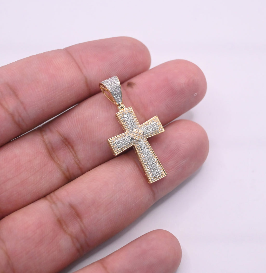 10K Gold Diamond Pendant 0.60CT