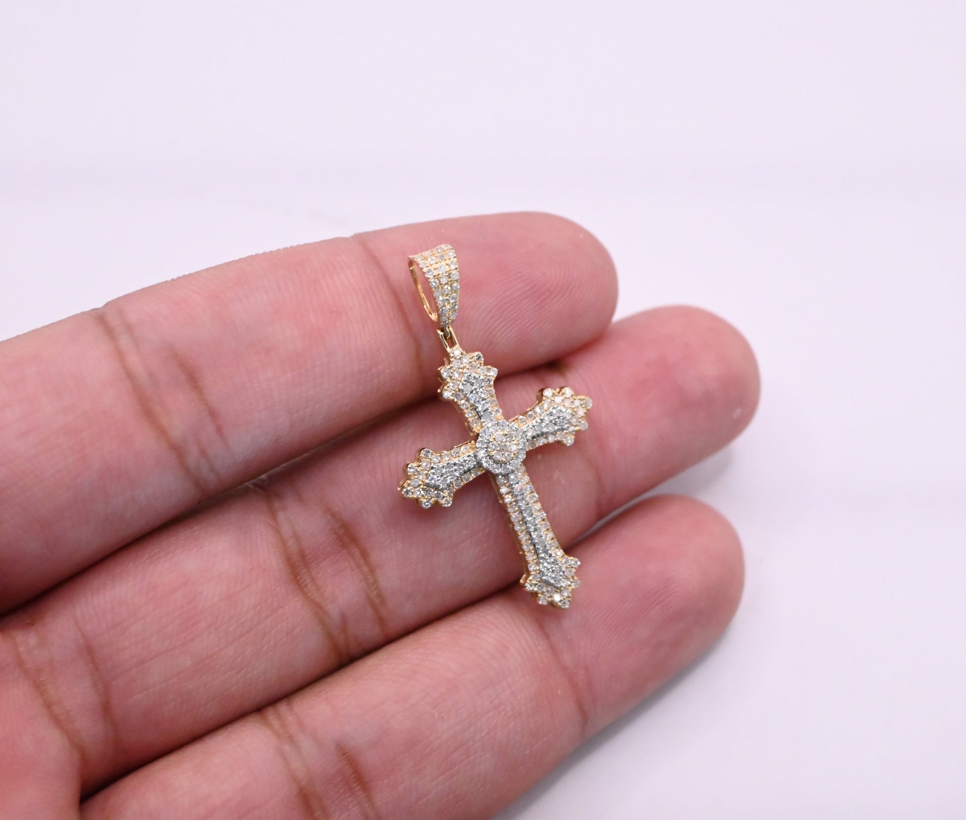 10K Gold Diamond Pendant 0.75CT
