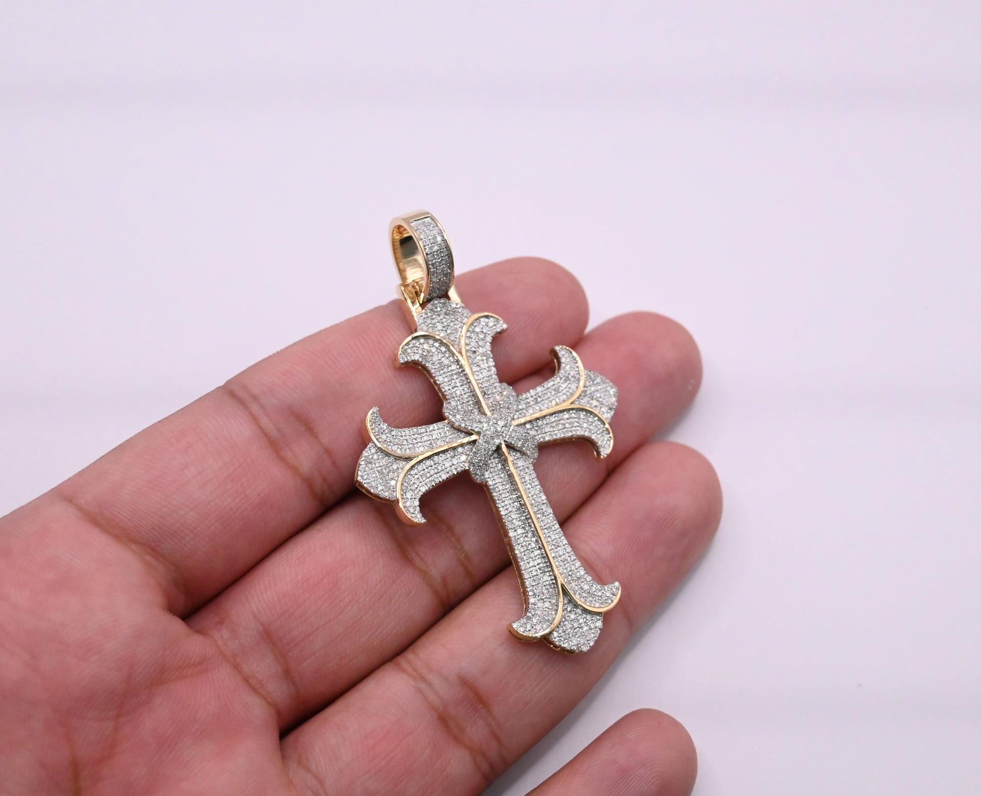 10K Gold Diamond Pendant 1.40CT