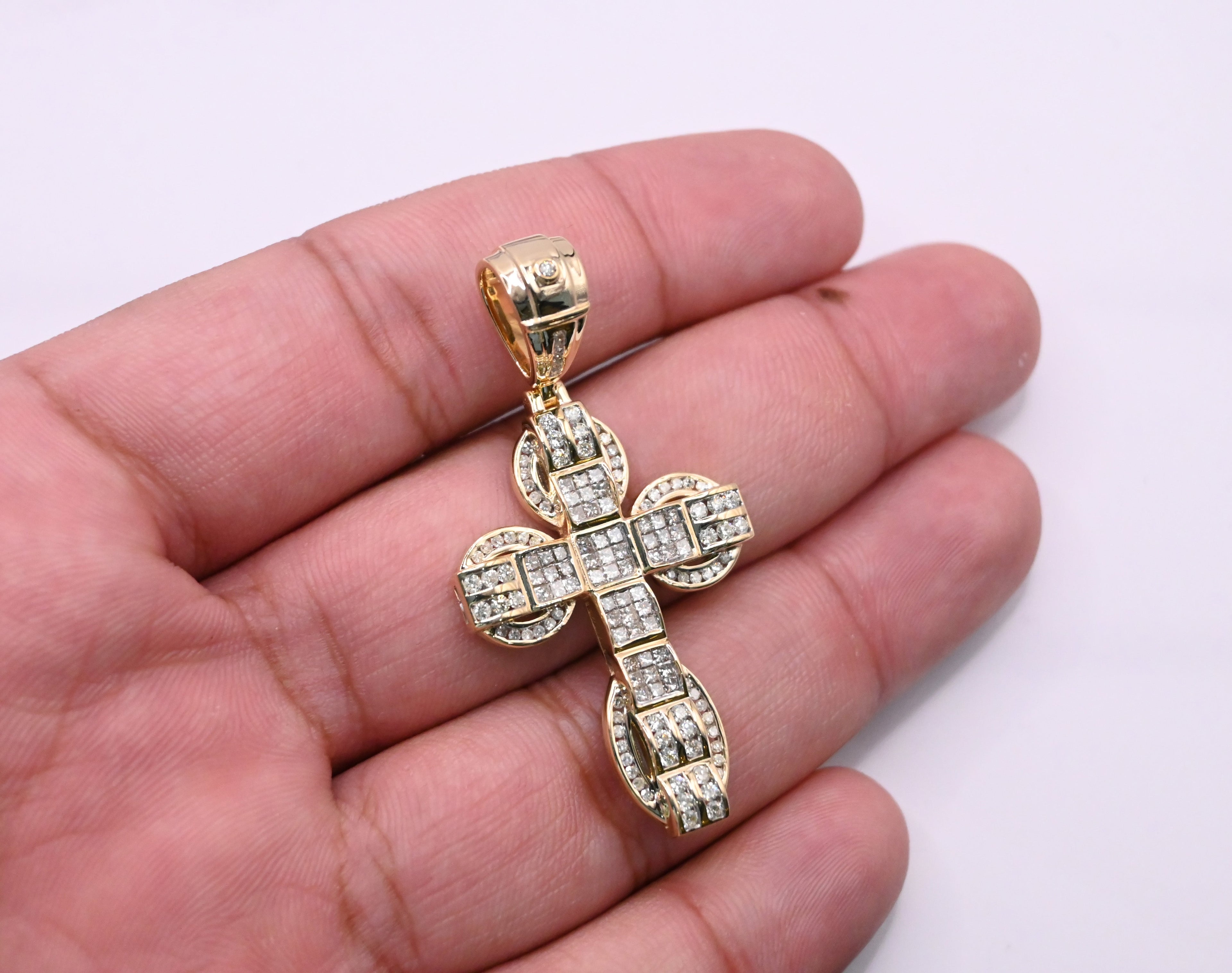 10K Gold Diamond Pendant 1.70CT
