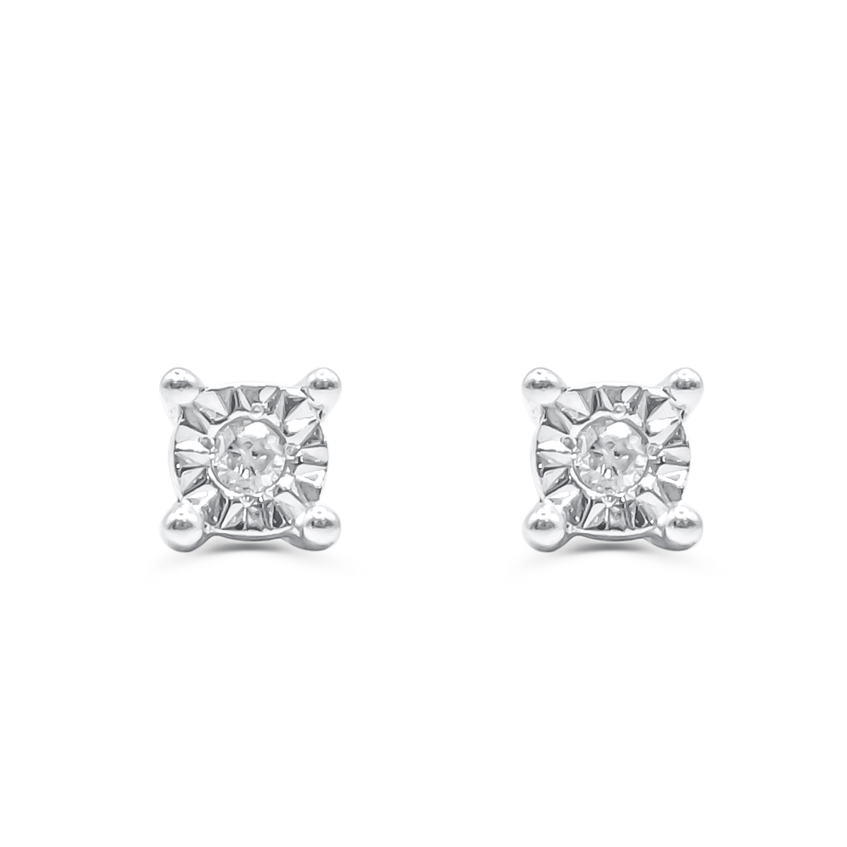 10K White Gold Diamond Earring