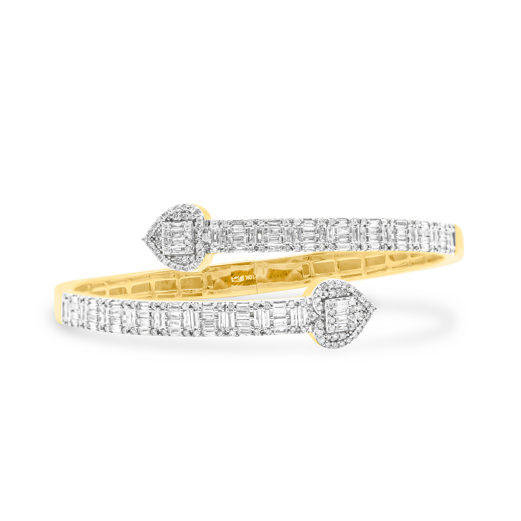 5mm 10K Gold Diamond Heart Shape Bangle