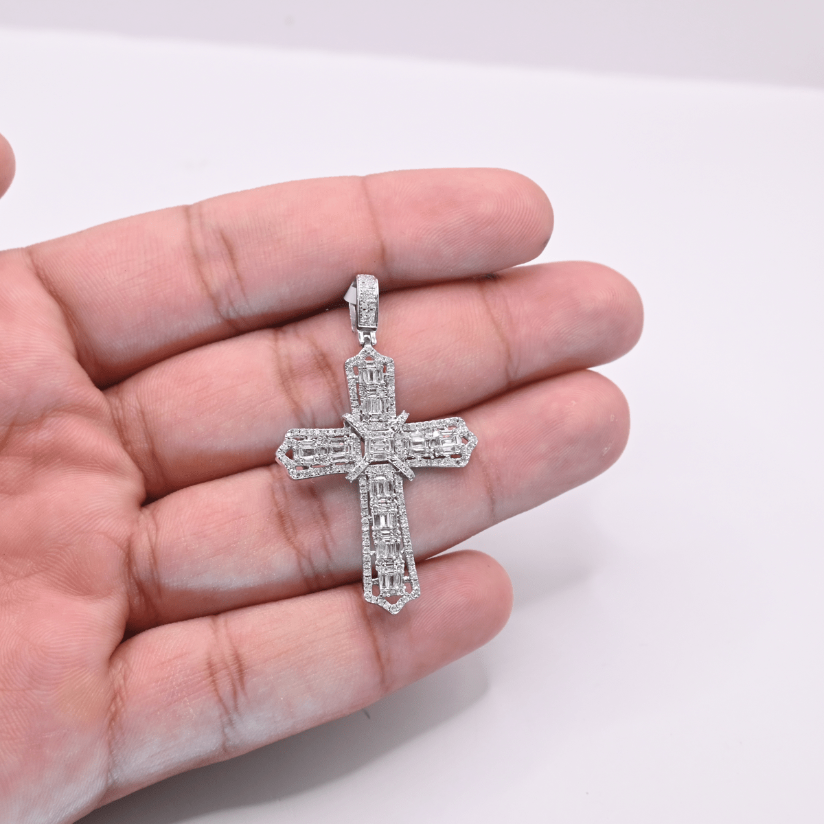 10K White Gold Diamond Cross Pendant 1.21CT