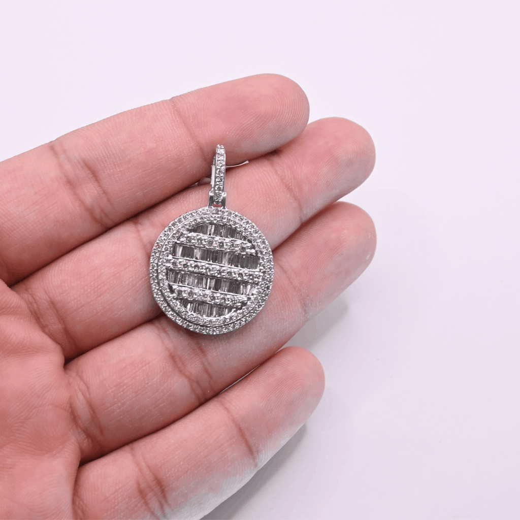 10K White Gold Diamond Pendant 2.90CT
